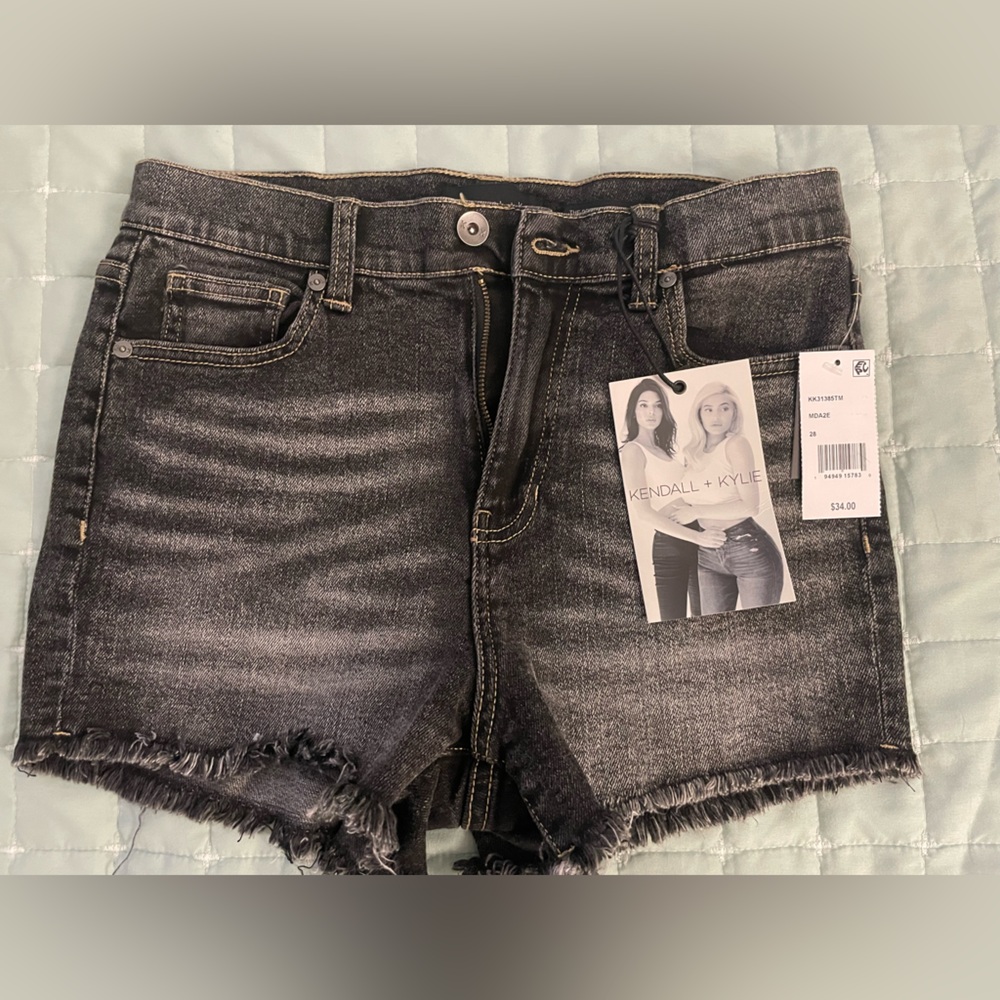 NWT Kendall & Kylie Black Straight Cut Jeans